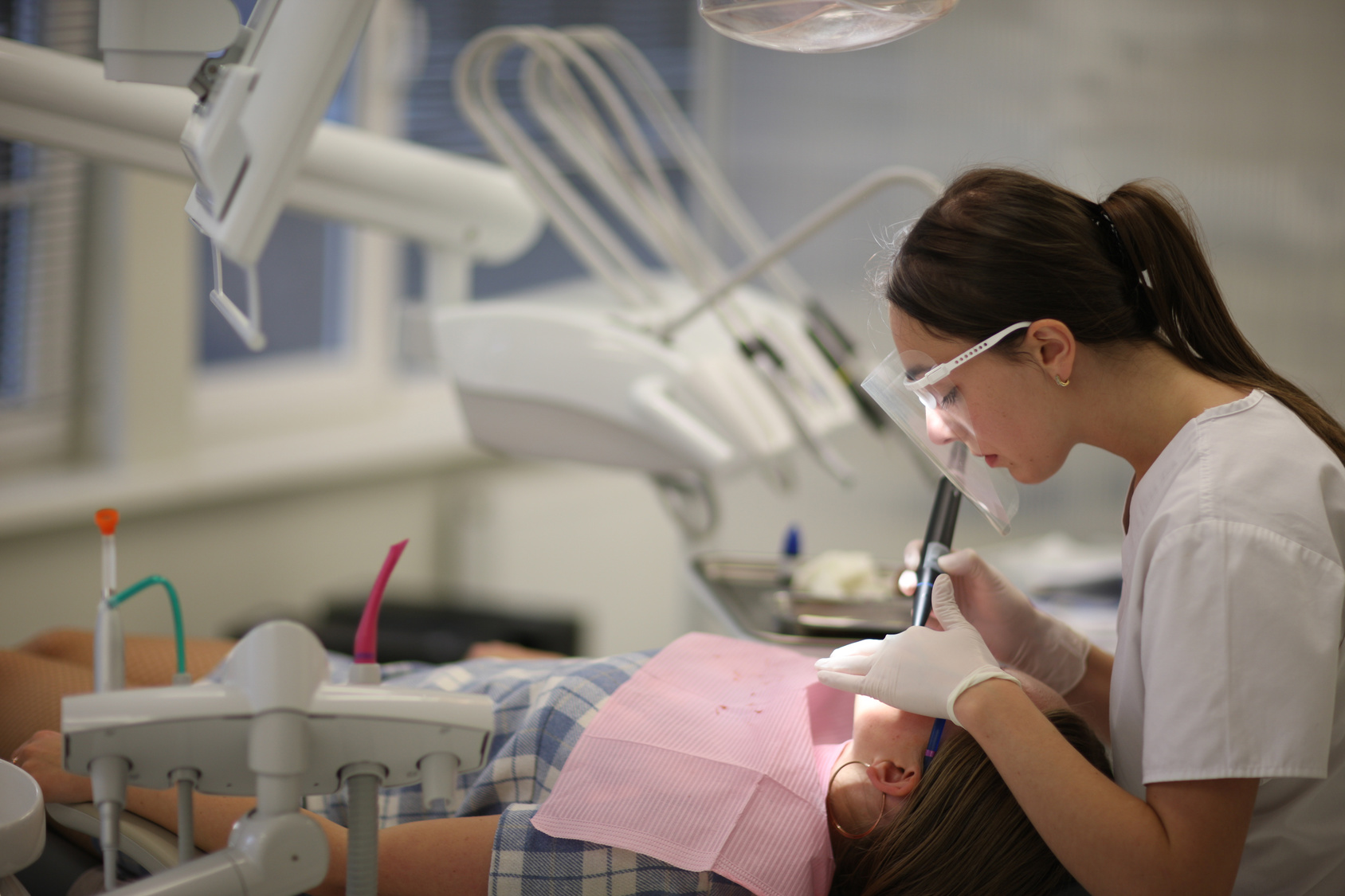 pose implants dentaires portugal